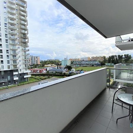Milky Apartment With Balcony - 3 Km To Baltic Sea Gdansk Exterior foto