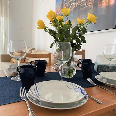 Milky Apartment With Balcony - 3 Km To Baltic Sea Gdansk Exterior foto